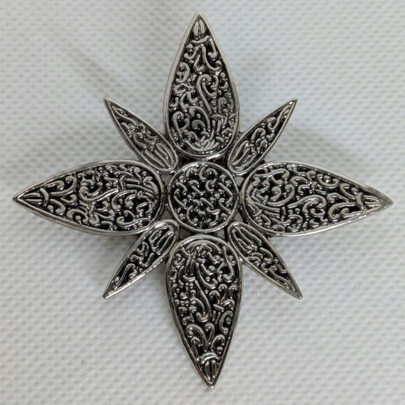 Johny Hardy Accessories - John Hardy Tie Clip Scarf Clip Hair Clip Signed JH Bali Silver Tone